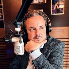 Michael Mack's Instagram, Twitter & Facebook