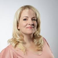 Roxanne Mcbride's Instagram, Twitter & Facebook