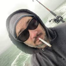 An explanation from Patrick Mahomes about why he attempted this  behind-the-back pass.