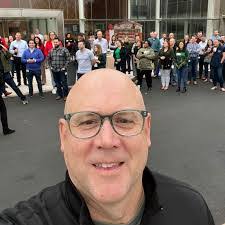 Sindi Rivera's Instagram, Twitter & Facebook