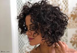 Shrinking curls are just what you'd imagine—curls that start out larger toward the root and gradually shrink to tighter curls at your ends. 22 Perms For Short Hair That Are Super Cute