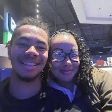 Andrea Strecker's Instagram, Twitter & Facebook