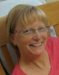 Peggy Wray's Instagram, Twitter & Facebook