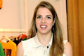 Isolde kostner (born 20 march 1975) is an italian former alpine skier who won two bronze medals at the 1994 winter olympics and a silver medal at the 2002 winter olympics. Carolina Kostner Carriera E Curiosita Sulla Pattinatrice Italiana Popcorn Tv