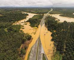 Azizul reporter 95 views1 month ago. 4 50pm Gambar Keadaan Terkini Di Lebuhraya Pantai Timur Facebook