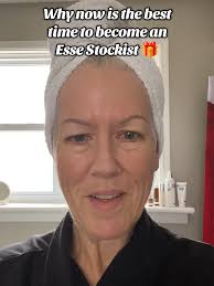 The timing couldn't be better to become an @EsseSkincare Stockist. 🎁  Message us to book a meeting with Bonnie and get a head start.  #liveprobiotics #professionalmicrobiomeskincare