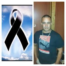 Familiares y amistades de quien en vida fuera Abraham Bautista dan último  Adiós en el sementerio de Balfate Colón.