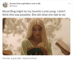 I can't feel a thing i keep looking at my mood ring tell me how i'm feeling floating away, floating away all the sad girls sing we'll keep. Xt8ue Yxfqsa0m