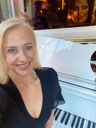 It's always a pleasure playing some piano tunes for High Tea at Om Nom  Restaurant at the Adelphi Hotel