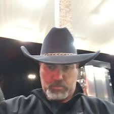 Daniel Brickhouse (@brickhousedaniel) • Threads, Say more