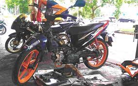 5000km / 4 bulan sekali adalah lebih baik. Tempoh Terbaik Untuk Tukar Minyak Hitam Motorsikal