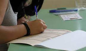 Οι διαβασμενοι μαθητές δεν θα αντιμετωπίσουν. 8emata Panellhniwn 2021 8emata Oikonomias Ti Epese Sthn Oikonomia