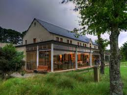 Gowrie Farm Estate Gowrie Farm Accommodation Kzn Midlands Farmhouse Architecture Gowrie Architecture
