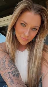 Olivia Tuttle's Instagram, Twitter & Facebook