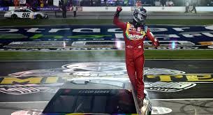 Kyle busch doesn't hold anything back when he has an busch sees another angle to promoting the young guns, saying: Recap Kyle Busch Hangs On Harvick And Hamlin Survive Trouble Nascar En Espanol
