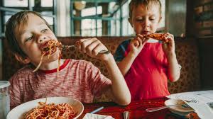 Omas rezept für quittengelee ist einfach und schnell gemacht. Omas Kuche Und Quartier Auf Rugen Hausverbot Fur Kinder Brigitte De