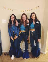 See more ideas about mamma mia, mamma, costumes. A Mamma Mia Halloween Halloween Costumes For Teens Girls Halloween Outfits Cute Group Halloween Costumes