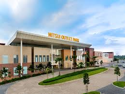 I came from the us and my final destination was myanmar. Hop Back Into Shopping At Mitsui Outlet Park Klia Sepang Convergence By Malaysia Airports Holdings Berhad Mahb