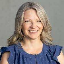 Michelle Veach's Instagram, Twitter & Facebook