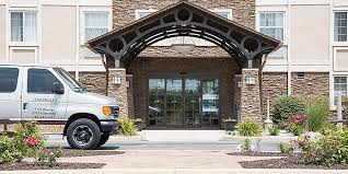 Jun 18, 2020 · our mission is to provide your special family pets with excellent care at reasonable prices. Pet Friendly Hotels In Fort Wayne Indiana Staybridge Suites Fort Wayne