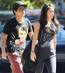 Welcome to bruno mars' mailing list! Bruno Mars Jessica Caban Instagram