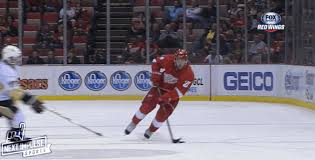 Tatar was selected 60th overall in the second round of the 2009 nhl entry draft, by the detroit red wings. Red Wings Forward Tomas Tatar Takes Flying Knee From Linesman Leaves Game Bleacher Report Latest News Videos And Highlights