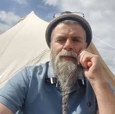 How bad is the decline in Swift populations? See loads around here near  Doncaster. Currently at least 12 flying around above my house. Love hearing  them Screeching as they quickly fly past. |