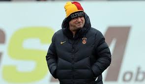 Scout ekibine, yönetimimize, abdurrahim bey ve başkana ayrıca teşekkür ediyorum. öte yandan fatih terim'in transfer listesindeki ilk ismin antalyaspor'un 19 yaşındaki genç golcüsü gökdeniz bayrakdar olduğu da gelen haberler arasında. Fatih Terim In Yeni Gozdesi Fatih Kurucuk Galatasaray Haberleri Haber7