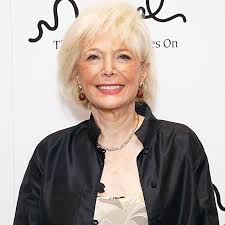 60 Minutes' Veteran Lesley Stahl Says Bosses Interfered With Show Trump is  Suing