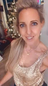 I'm so ready to get dolled up and go out 😩