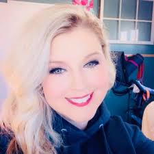 Ellen Dollard (@EllenDollard)