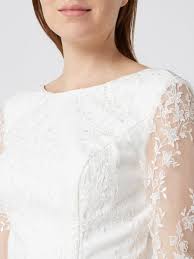Sign up to chi chi rewards and start earning. Chi Chi London Brautkleid Aus Mesh Mit Floralen Stickereien In Weiss Online Kaufen 1026894 P C Online Shop