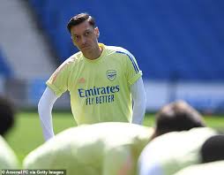 Fenerbahçe doğuş yelken sporcularımız, olimpiyat kotası için mücadele verecek. Mesut Ozil Hints That He Could Wear Number 67 Shirt For Fenerbahce Daily Mail Online