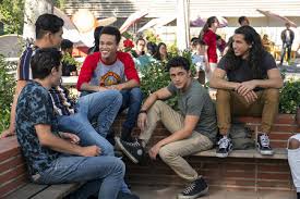 The series received positive reviews. Yo Nunca La Serie De Netflix Del Momento Tiene Una Buena Dosis De Comedia Que No Viene Mal Ahora Mismo