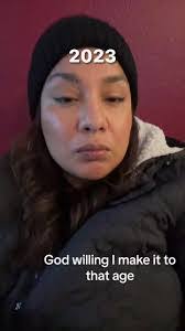 Azalia Romero's Instagram, Twitter & Facebook