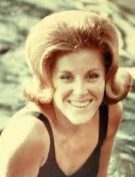 Elizabeth Burnette's Instagram, Twitter & Facebook