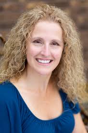 We are pleased to announce that Janette Hanson will be the 2020 WCDA  All-State Collegiate/High School Vocal Jazz guest conductor! Make sure to  nominate your outstanding singers for the WCDA All-State Choirs (