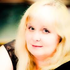 Danielle Vanier meets navabi