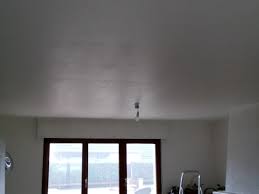 Pour bien préparer votre mur avant peinture, videz la pièce au maximum. Gros Probleme De Peinture Plafond 35m2 53 Messages