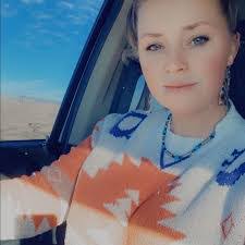 Tammy Pomeroy's Instagram, Twitter & Facebook