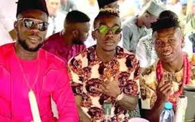 The douglas road leading to amawusa in owerri, imo state, tuesday morning was blocked by the military men stationed in that area, after an attack by unknown gunmen on monday night. Uzoho Holds Traditional Wedding In Imo State Vanguard News Nigeria