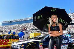 So is no one gunna talk about how clint bowyer managed to wreck byron and chase in one go. Daytona 500 Nascar Cup Rennveranstaltungen
