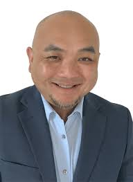 Yoon Saechao's Instagram, Twitter & Facebook