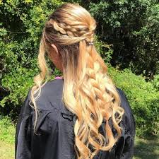 Speaking from experience, as well as keen professional insight, a classic chignon is the most reliable updo when you have fine hair. 9 Easy And Pretty Updos For Long Hair With Images Styles At Life