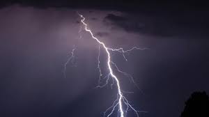 Bereits am samstagabend und in der nacht zum sonntag sind über bayern gewitter mit starkregen, hagel und sturm hinweggezogen. Wetter Unwetterwarnungen In Rheinland Pfalz Und Saarland Zeit Online