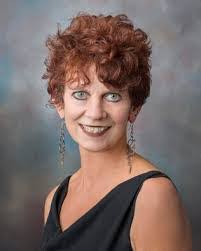 Iris Casteel's Instagram, Twitter & Facebook