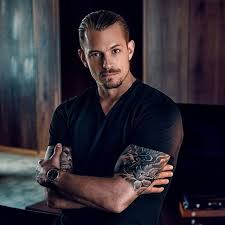 According to variety, bella davis, a swedish model whose real name is gabriella magnusson, had accused joel kinnaman of raping her in the year 2018, in new york city, while she was intoxicated, the actor stated. Joel Kinnaman Joel Kinnaman Famous Men Beautiful Men