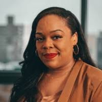 Kina Roberson's Instagram, Twitter & Facebook