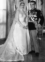 Abiti da sposa di alta sartoria. La Storia Dell Abito Da Sposa Un Viaggio Nelle Epoche Anna Turcato