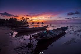 Pantai ujung pandaran berada di desa ujung pandaran, kecamatan sampit, kabupaten kotawaringin timur, provinsi kalimantan tengah. Kota Sampit Pantai Ujung Pandaran Kecamatan Teluk Facebook